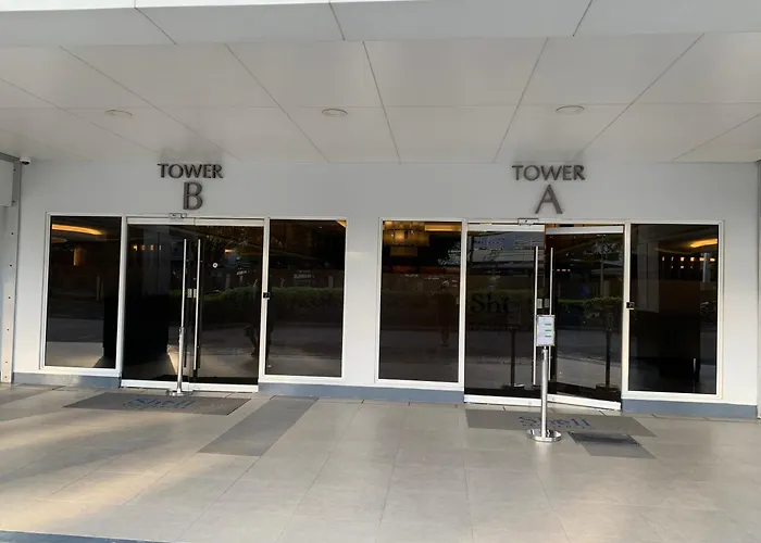 Kathys Crib 11th Flr 2 At Shell Pool View 4* Manila