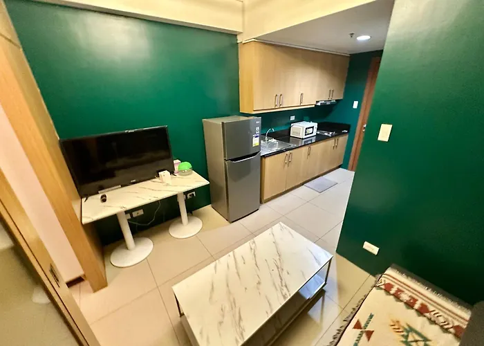 Kathys Crib 11th Flr 2 At Shell Pool View 4* Manila